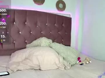 charlotte_walker1 — Blowjob while we rub our pussy  [81 tokens left] Let's have fun  #ebony #atm #anal #squirt #teen