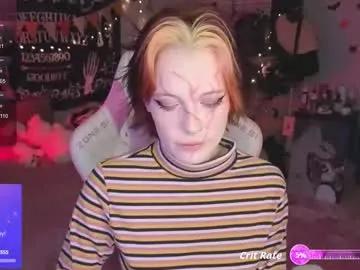 crackling_tati on Chaturbate 