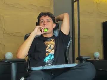 ethanlowell — Let's get to know each other...Getting hot & I want fun! #latino #master #lovense #cashmaster #muscle