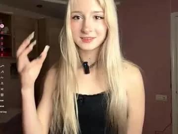 evaqt — Hi! im Eva and im #new here! GOALTake off my shortsLove pattern 222tk #18 #skinny #shy #lovense [222 tokens remaining]