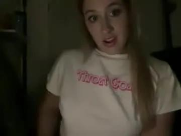 khelzy — Freechat on Chaturbate