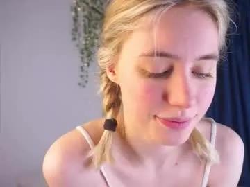 sunnybish — Goal: Suck my little finger (123 fav pattern::)300 fav pattern:) Hello,I'm Keeley:)  Im #18 years old, yes  #smallboobs  also  Im use #lovense and my body really #skinny #squirt Lets play! [21 token