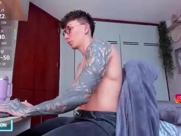 thomas_fuckboy — Welcome to my room! - Goal: Fuck ass and cum [2215 tokens left] #muscle #bigcock #bigass #leather #lovense