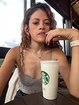 alana15 — SQUIRT EXPLOSION ACROSS THE STARBUCKS