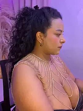 ariadna_cooper on StripChat 