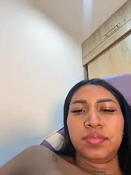 Barbiebrunette_ on StripChat 