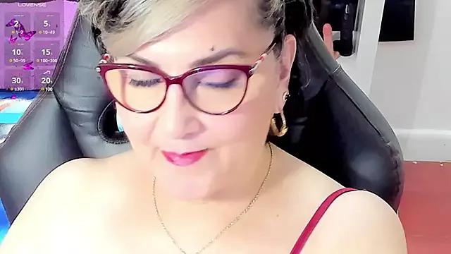 cataleya_mom on StripChat 