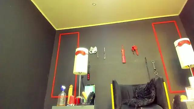 CharlotteScotte — Kiss my hand