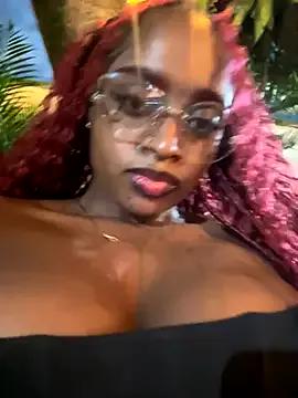 darle_volant — I finger my pussy