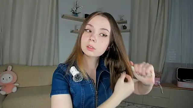 DominikaElis — sqeeze my tits