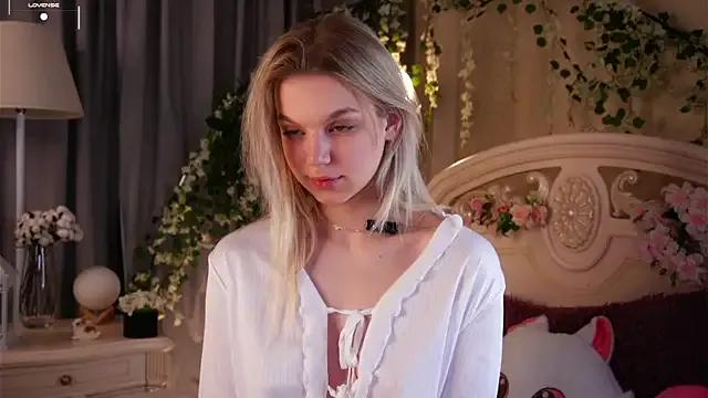 EdlinAlliston — make my top very wet