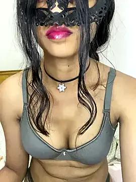 Elinacam — Lick armpit