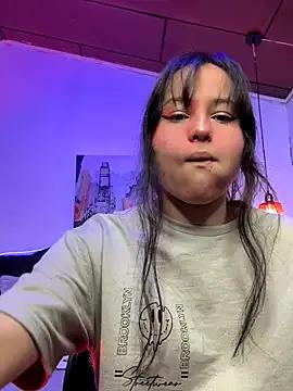 Eymmy_24 on StripChat 