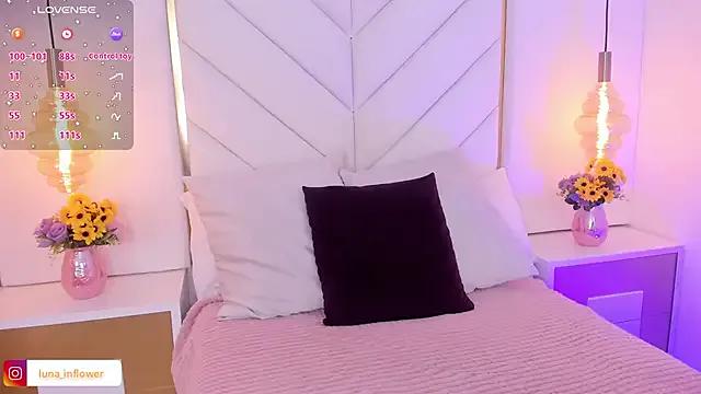 Flor_delunaa — Make me Cum with fuck machine