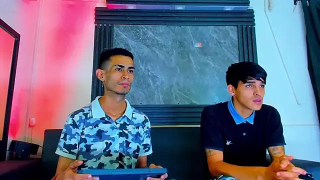 Golldens_Dreamss —  Show body naked 