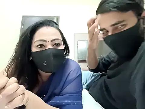 horny_milf_couple — Fully Nude in Public and Boobs Massage