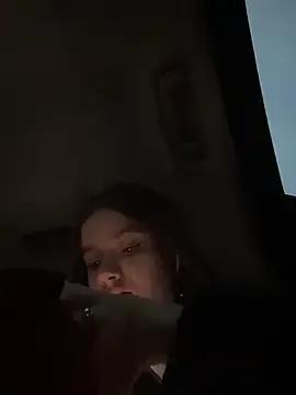 KittyQueeny on StripChat 