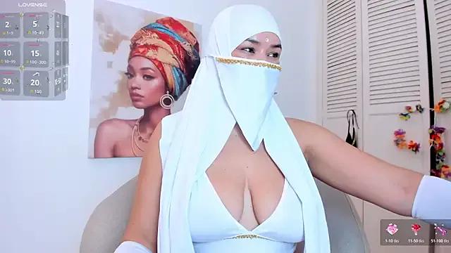 Layla_arabelle — oil ass