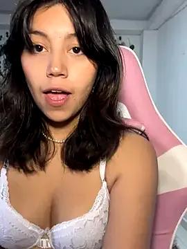 LiLy_kIndly on StripChat 