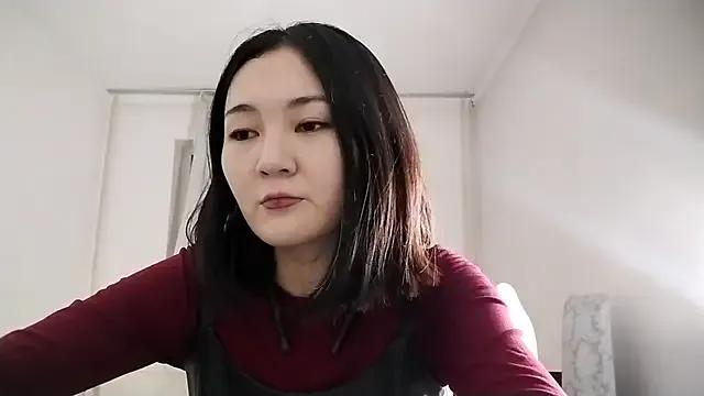 Lyndasilk — Would you like me to take it up?