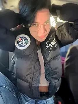 MeekyRich on StripChat 