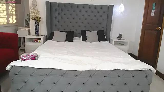 meilybarbie — show tettis