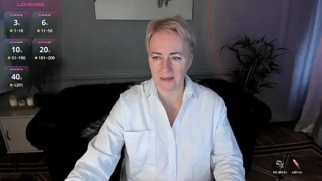 Nika_Smit — play with my dress