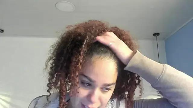ninna_curly on StripChat 