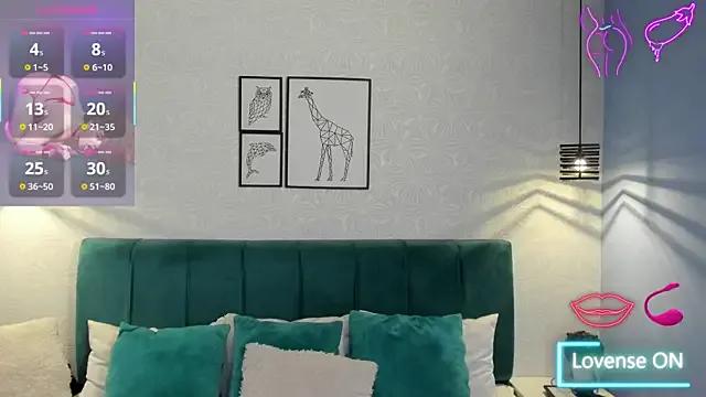 ninna_curly on StripChat 