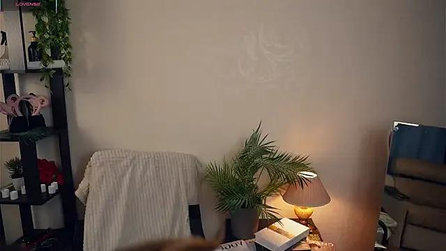 OdellaGillingham — I'll show you my tits