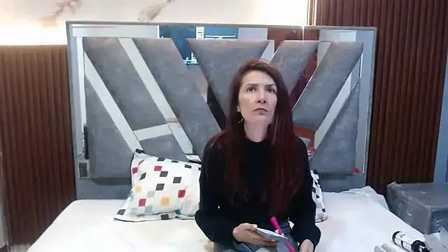 saray_hotty on StripChat 