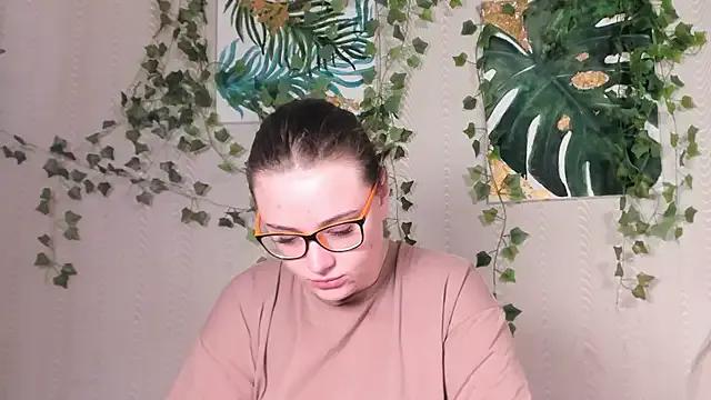 Seductive_She_Wolf — Freechat on StripChat