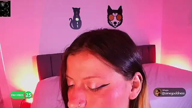 tatiana_monroe on StripChat 