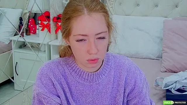 TinaBrook — Vibrate this pussy to hear a sweet moan