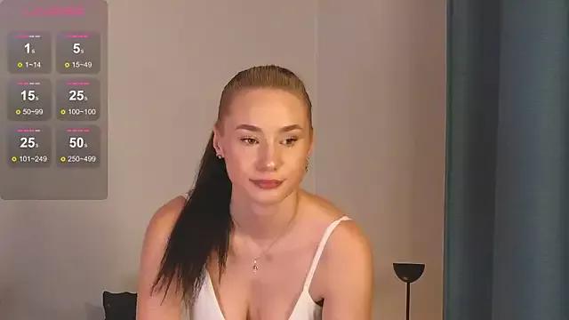 too_sexxxy on StripChat 