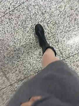 yimisun01 on StripChat 